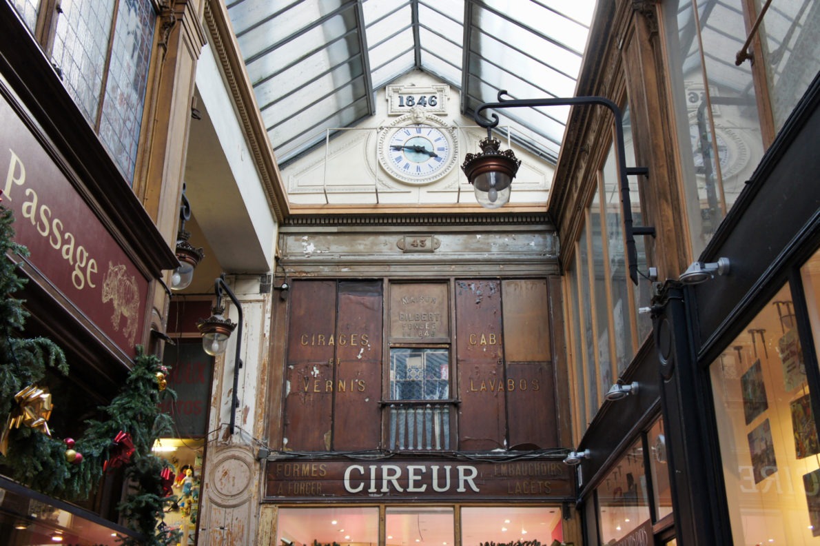 Belle façade passage couvert Jouffroy à Paris